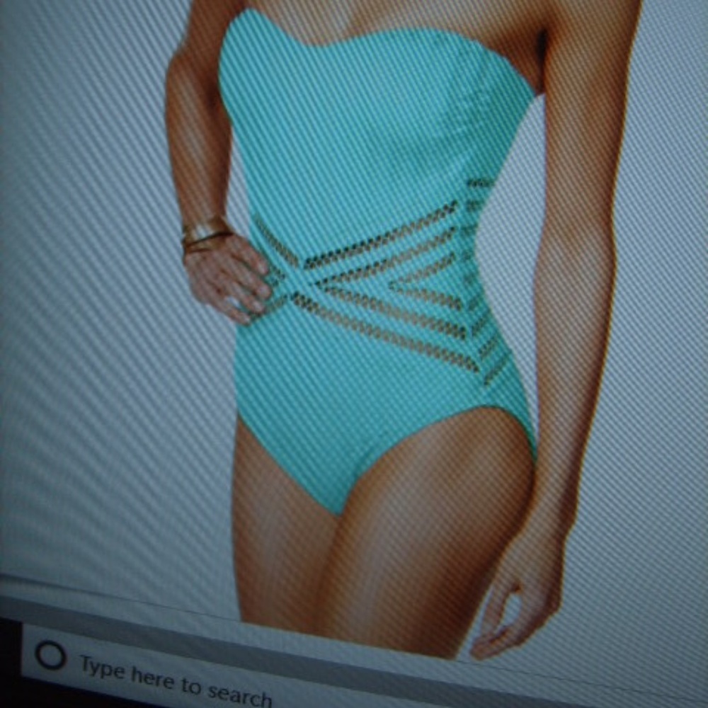Kenneth Cole one piece bathing suit size L
